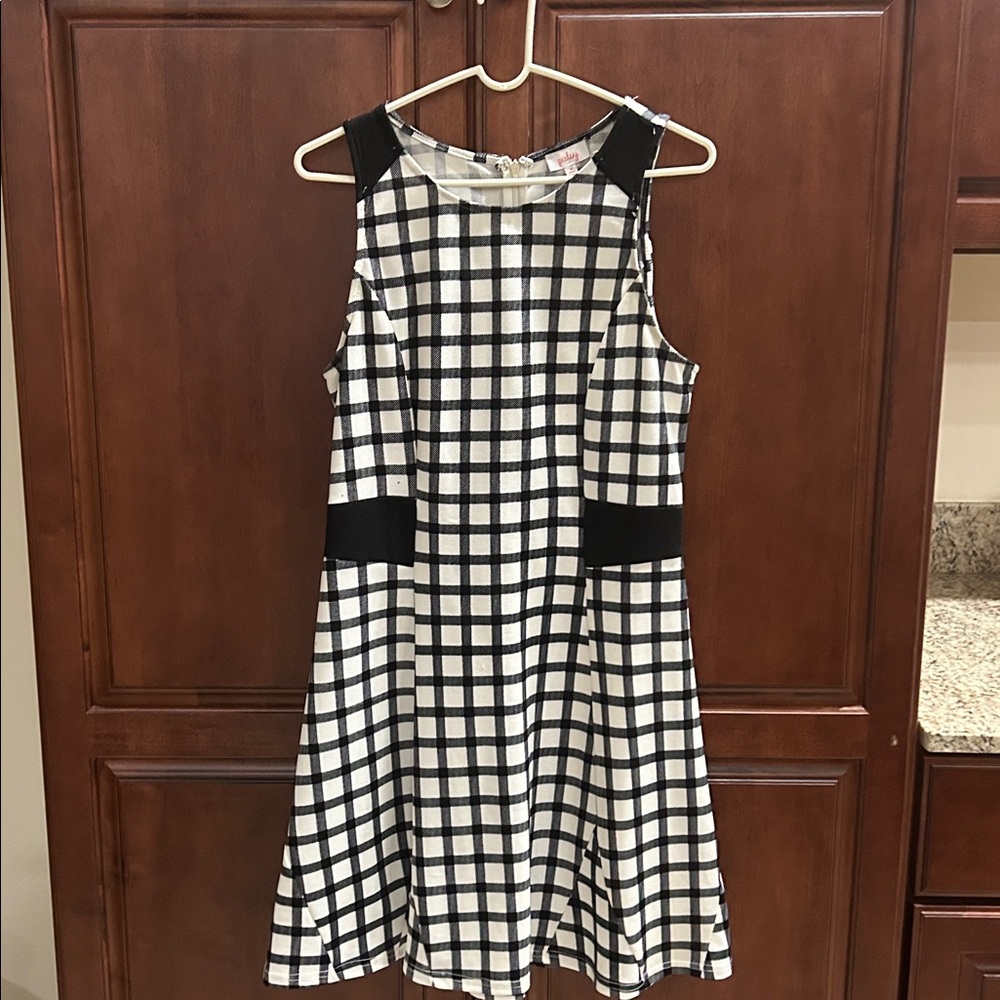 Stylish Black and White Checkered Dress